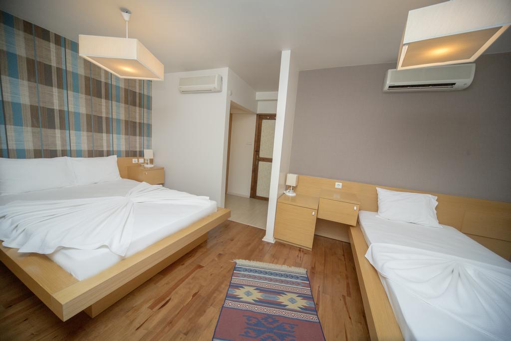 Apollon Hotel Bozcaada Bagian luar foto
